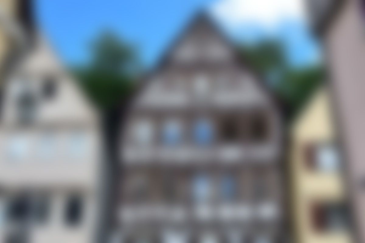 Wohnhaus mit Ladenfläche in Tübingen